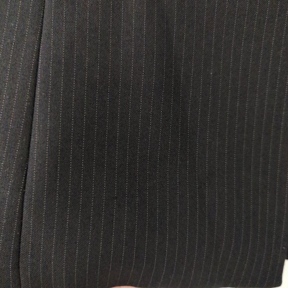 Dress suit - Picture 3 of 6